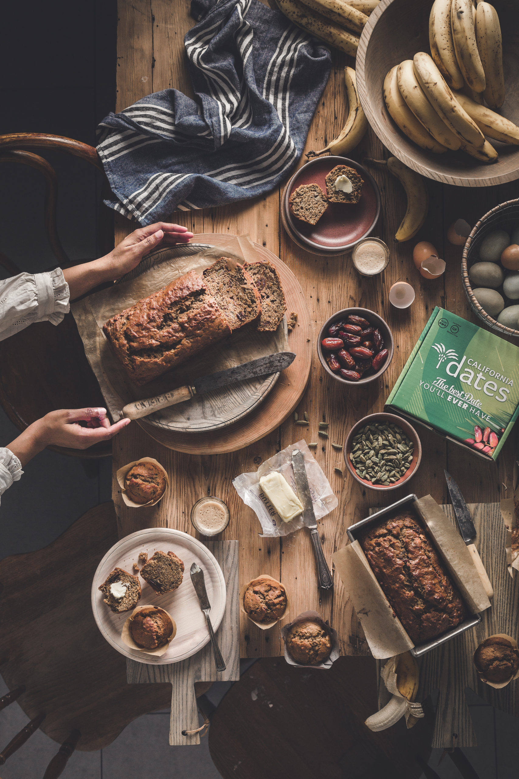 OLIVE OIL BANANA DATE BREAD / MUFFIN