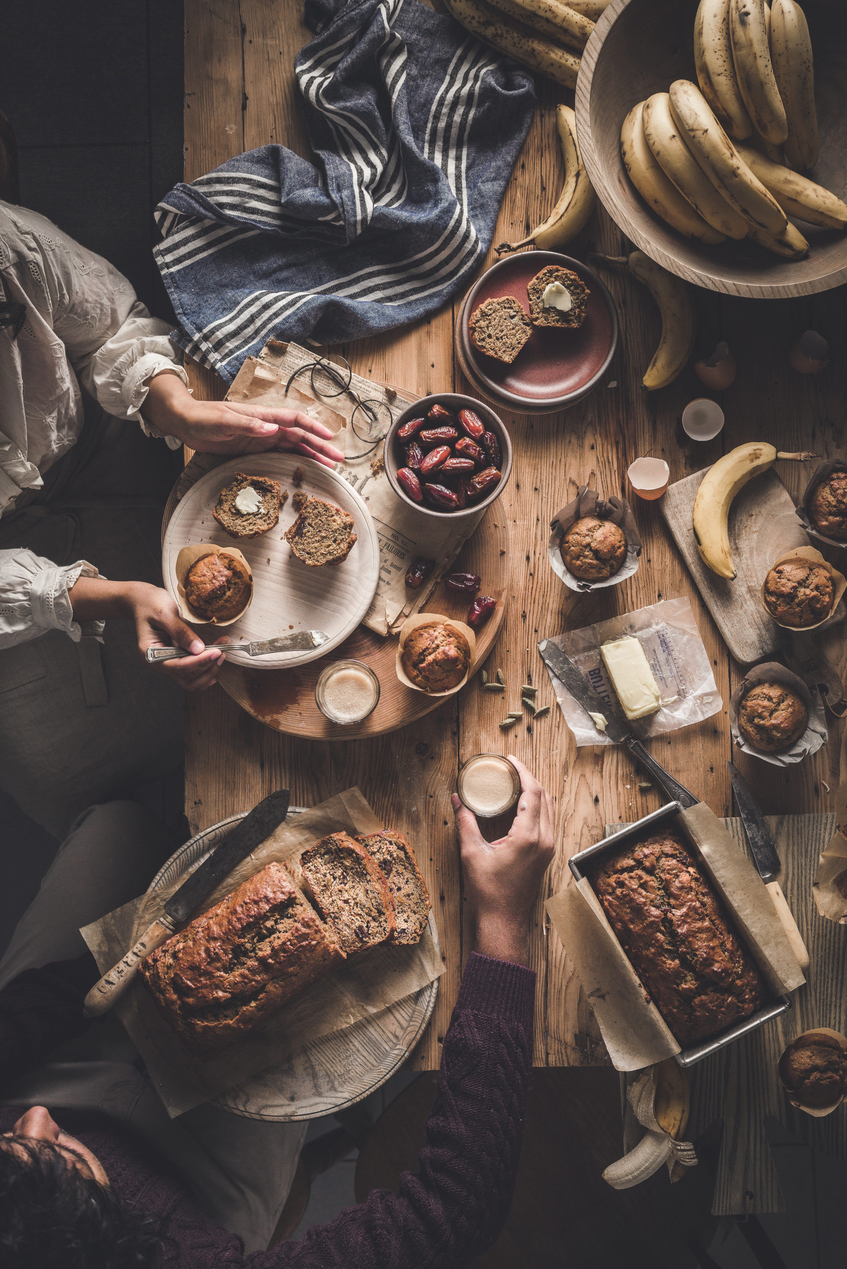 OLIVE OIL BANANA DATE BREAD / MUFFIN