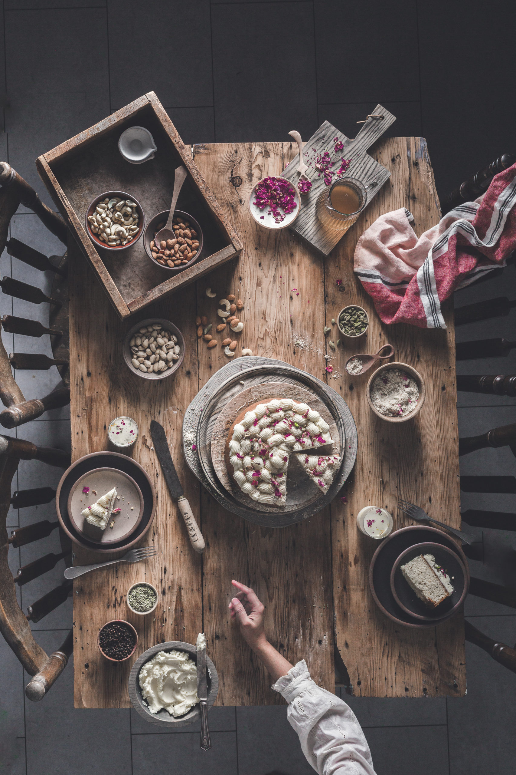 Thandai Mawa Cake With Rose Buttercream