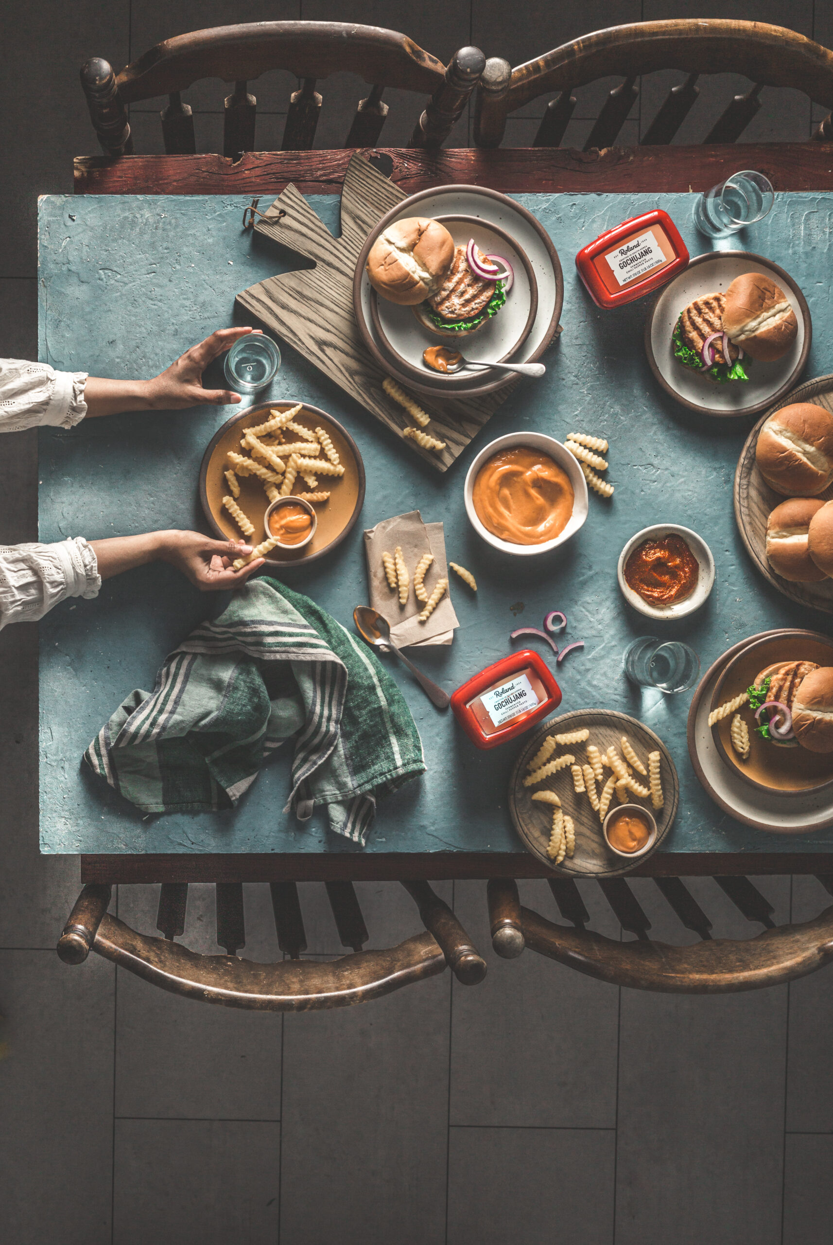 Salmon burgers with Gochujang Mayonnaise